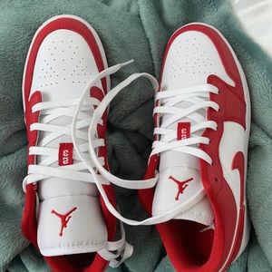 JORDAN 1 GYM RED LOWS